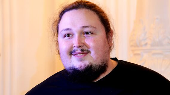 Сын Сафронова растолстел до нескольких центнеров