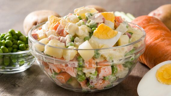 Как сделать оливье еще вкуснее