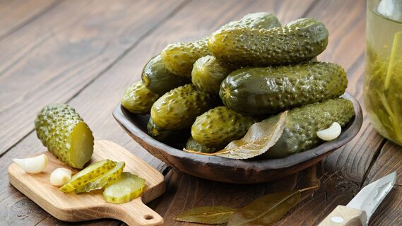 Как сделать маринованные огурцы хрустящими