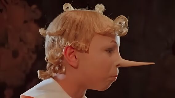 Из какого материала был сделан нос для Буратино в фильме 1975 года