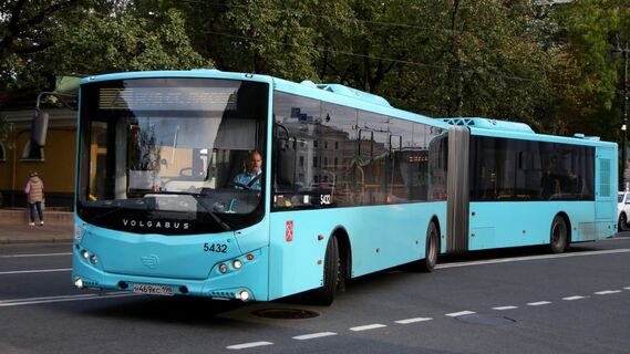 Стартовал конкурс на разработку новой униформы для транспортников Петербурга: кто может подать заявку