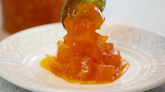 Поразит и вкусом, и внешним видом: это янтарное варенье можно готовить круглый год