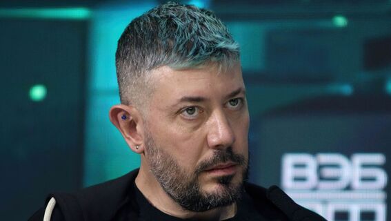 Артемий Лебедев