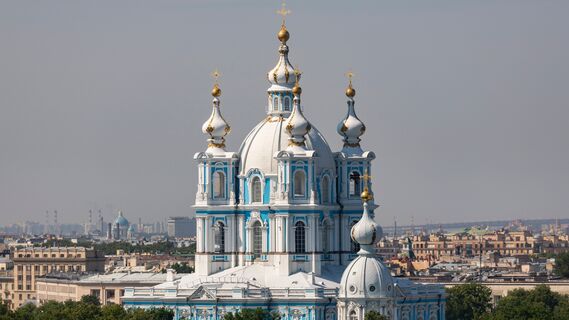 Смольный собор в Петербурге