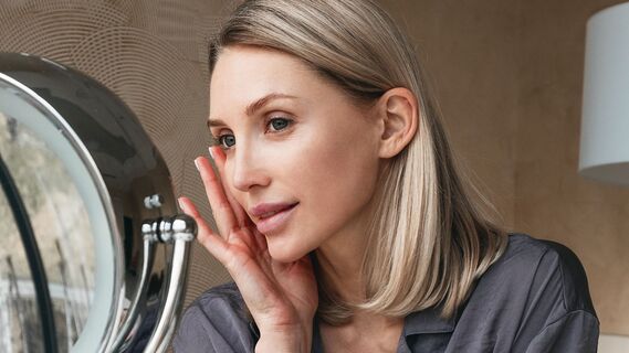 Эта косметика старит женщин старше 50 лет