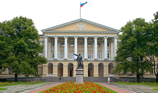 Чиновники Красносельского района сняли с себя ответственность за поставки питания в детсад №95