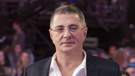 Запомните раз и навсегда: Мясников объяснил, в какое время правильно пить таблетки от давления