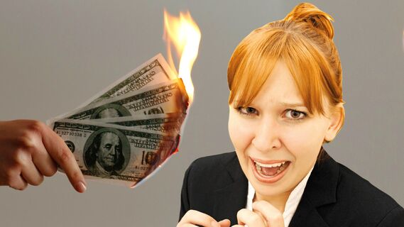 Россияне де-факто лишились валютных счетов