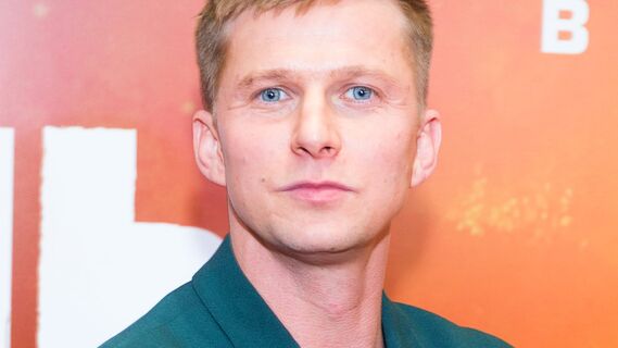 «Теперь на Нагиева похож»: побрившийся налысо Курцын ошеломил фанатов