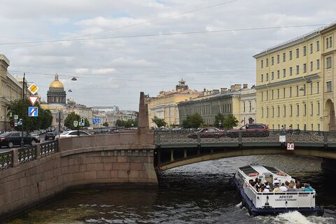 Поцелуев мост