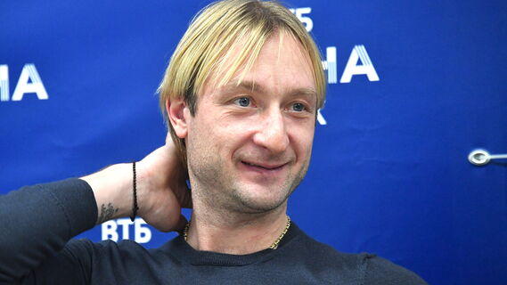 Евгений Плющенко поделился фото со старшим сыном: вот как Егор выглядит