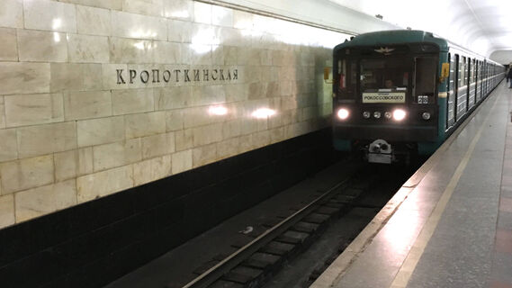 Дикторы помогают ориентироваться в московском метро