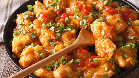 Простой рецепт жареной курицы с пряным соусом