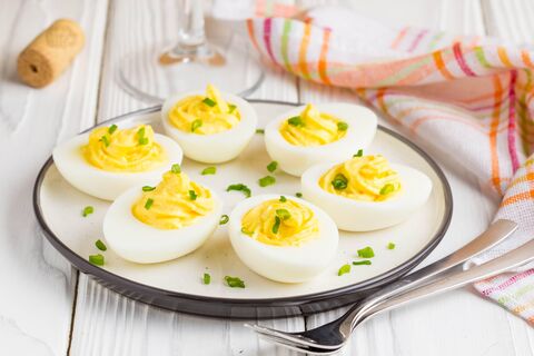 Вкусные фаршированные яйца