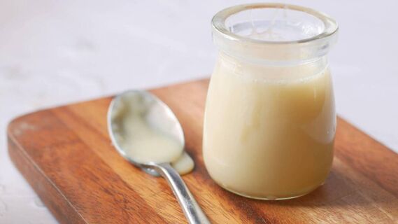 Вкус у домашней сгущенки потрясающе нежный 