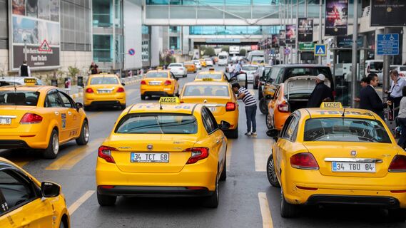 Турки вызывают такси без помощи телефона