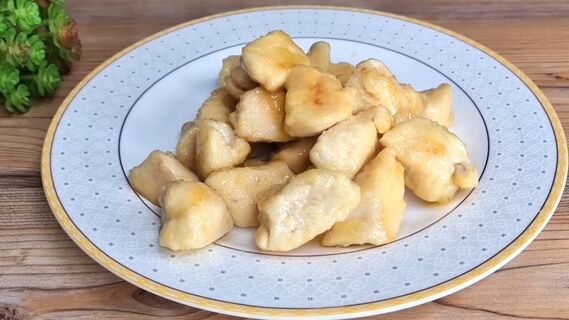 Курица в панировке и соусе