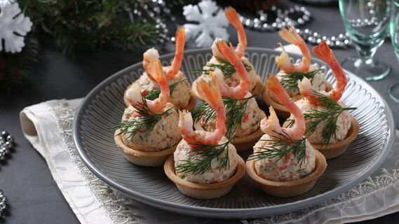 Тарталетки с крабовыми палочками