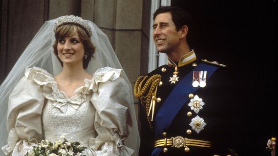 Боролась до последнего: кто поставил точку в скандальном браке принца Чарльза и Дианы Спенсер