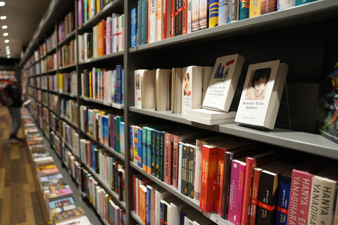 Топ-5 книг, которые вышли в 2024 году и уже успели наделать много шума