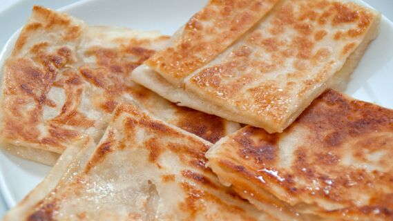 Вкуснейшие лепешки из заварного теста станут отличной заменой хлебу