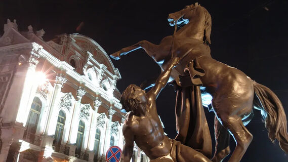 Аничков мост