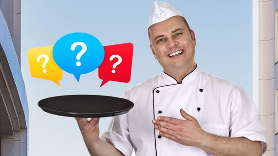 Мужчина нашел украшение и вернул его владелице