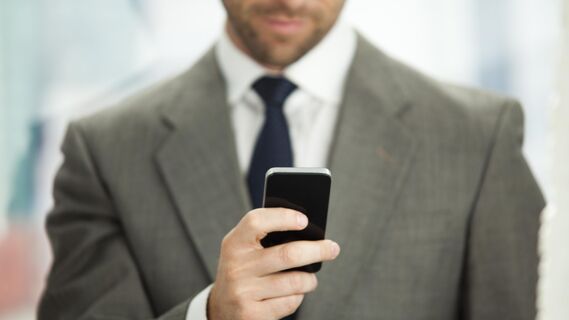Вокруг Apple развернулся скандал