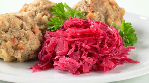 Красная капуста в банках