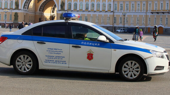 В Петербурге на сотрудников «скорой» напал пьяный пациент: от ножа едва не пострадал фельдшер 