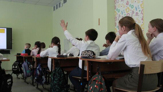 Лучший педагог страны живет в Петербурге: что известно о победителе всероссийского конкурса