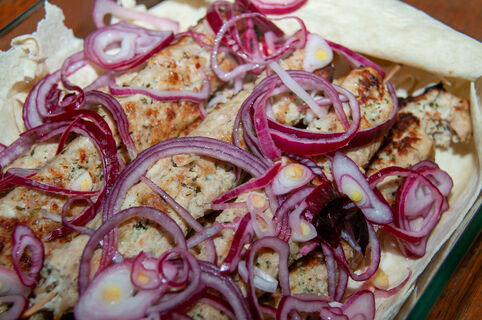 Майское наслаждение. Шеф-повар раскрыл секрет, как сделать самый вкусный маринованный лук