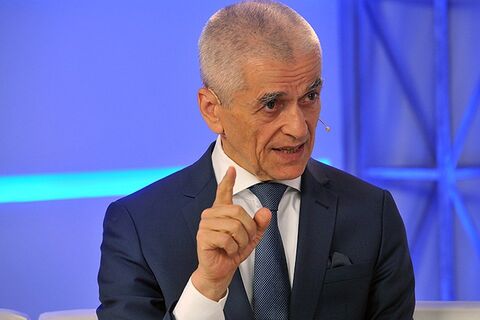 Онищенко назвал главное требование к питанию в детских садах и школах