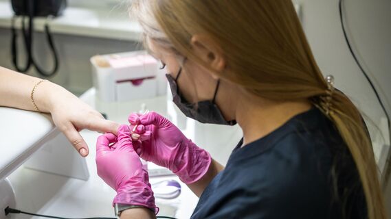 Самые отвратительные дизайны ногтей по мнению мастеров маникюра