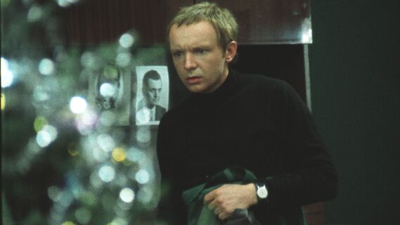 Кадр из фильма «Ирония судьбы, или С легким паром!» (1975)