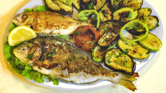 Нестабильное качество и вкус: чем «грозит» рыбе для шашлыка маринад с лимоном