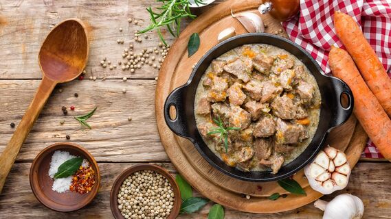Как замариновать мясо в черном чае
