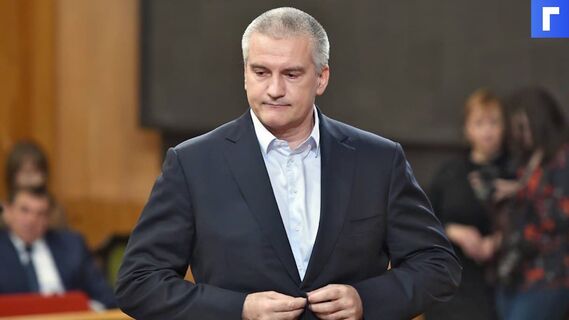 Аксенов объяснил сопровождение спасателями своей лодки в подтопленной Керчи