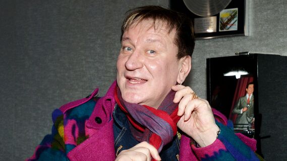 Самая тусовочная квартира: Пенкин объяснил, зачем в юности годами работал дворником