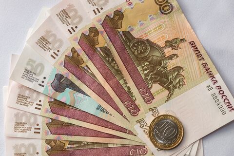 Деньги придут на карту: пенсионерам начислят по 38 тысяч рублей