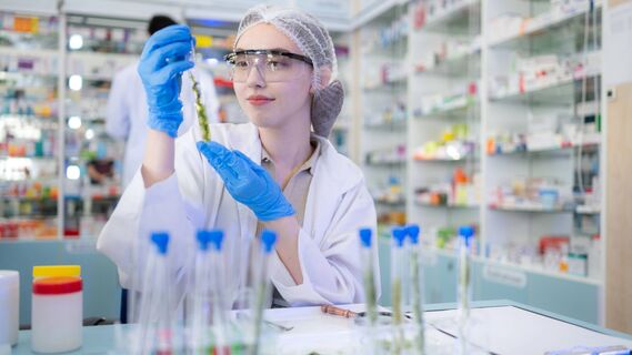 Если и лечиться дома, то без антибиотиков: Роспотребнадзор Петербурга рассказал о вреде популярных лекарств