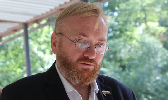 Милонов рассказал об обслуживании ЗакСом Петербурга интересов застройщиков