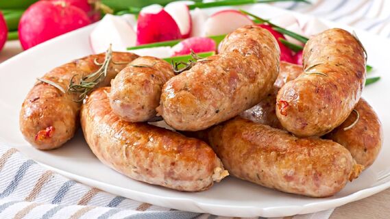 Вкуснейшие домашние колбаски нужно просто пожарить на сковородке