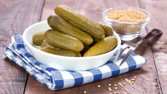 Маринованные огурцы еще можно спасти