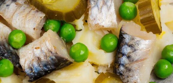 "Сельдь под шубой" - больше не в фаворитах: Заменили её на другой салат - просто и вкусно