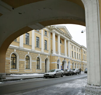 Легендарный Главпочтамт в самом центре Петербурга пустят с молотка за 1,2 млрд рублей