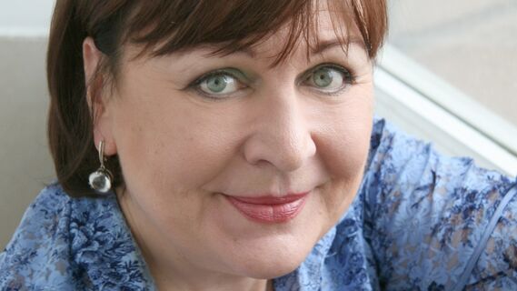 Сгорала от любви к коллеге: на тайну Кравченко из «Сватов» пролили свет