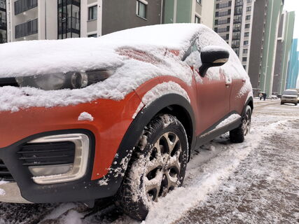 104 см снега и 20 тысяч кубов ежедневно: коммунальщики очистили Петербург