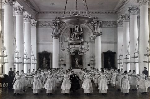 благородные девицы