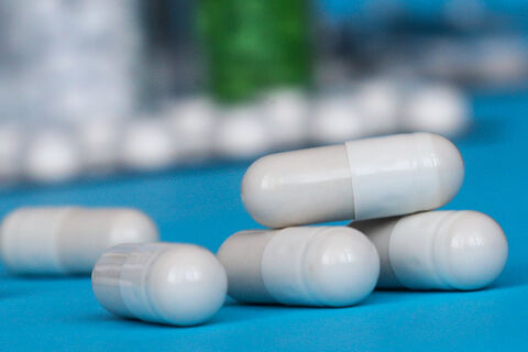 Весна, аферы и «чудо‑добавки»: как мошенники ловят уставших горожан на ложных обещаниях